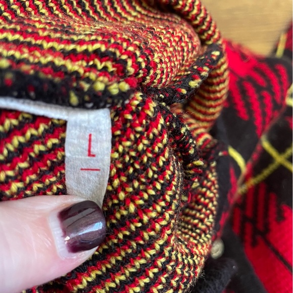 Tally Ho Women's Vintage Sweater Red/Black Plaid Size Large - Picture 10 of 10